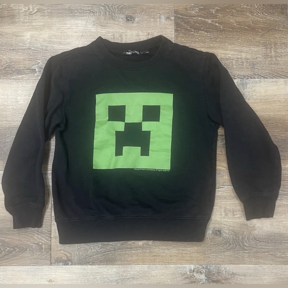 Minecraft Black Sweatshirt with Green Creeper Design, L/S Sweatshirt, Boy Small